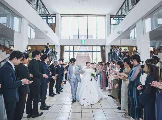 全員で楽しめて想い出に残るweddingの挙式実例画像