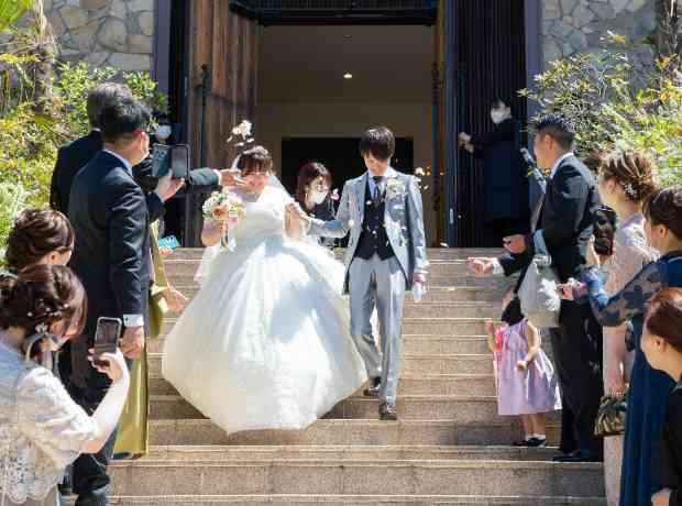 おふたりの想いが紡ぐ家族愛あふれる結婚式の挙式実例画像
