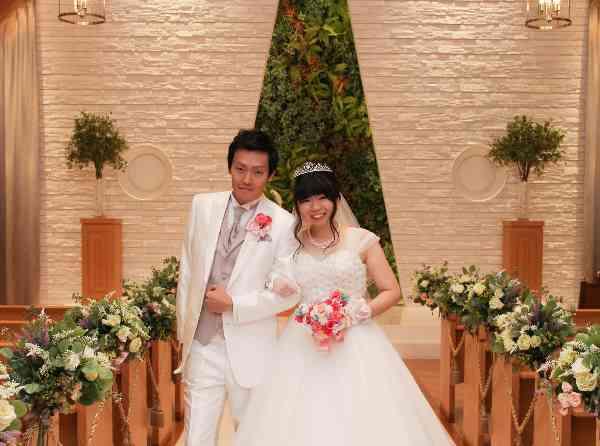 ふたりの特徴をつめこんだwedding Hotel Hanshin Osaka ホテル阪神大阪 の結婚式挙式実例 結婚式場探しはハナユメ