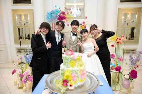 会場もゲストの心もおふたり色に染まった一日♪の演出画像