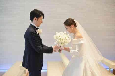 ふたりらしく大切なお仲間との上質な結婚式の挙式画像
