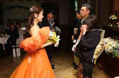 感謝の想いがあふれる笑顔いっぱいの結婚式の演出画像