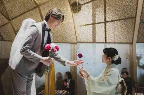 ゲストの皆様の記憶に残るド派手な結婚式の挙式画像