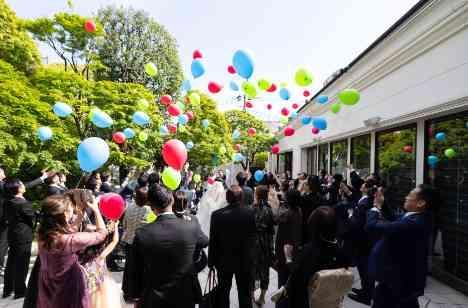 新緑の眩しい白金迎賓館ガーデンWeddingの演出画像