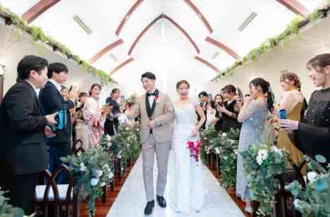 星の指輪と満天の光、キャンプ好き夫婦の一日の挙式画像