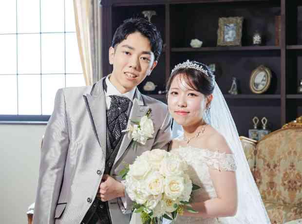 溢れるほどの大好きに囲まれた自分たちらしい結婚式の挙式実例画像