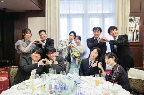 溢れるほどの大好きに囲まれた自分たちらしい結婚式の披露宴画像