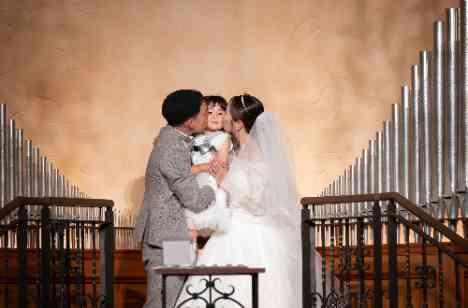 愛犬と愛娘が彩る心温まる結婚式の一日の挙式画像