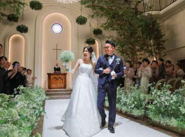 大切な人達とゆっくり過ごす、心温まるアットホーム婚の挙式実例画像