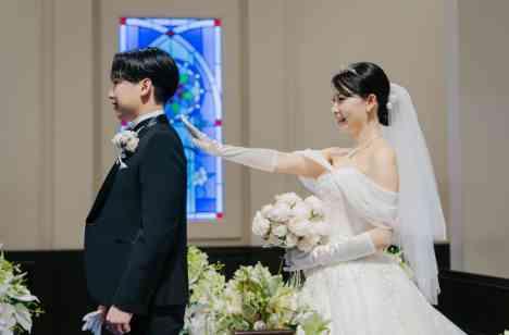 ゲストみんなと触れ合って感謝の気持ちを伝える結婚式の準備・打ち合わせ画像