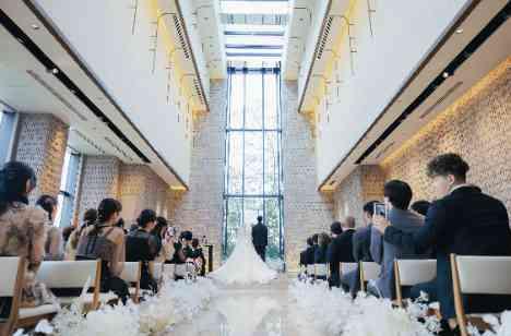 ご新婦のこだわりが詰まった夢の結婚式の挙式画像