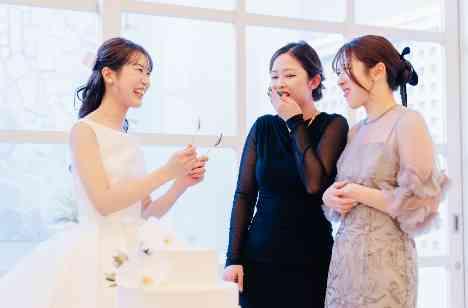 ゲストに感謝を伝えるパパママキッズ婚の演出画像
