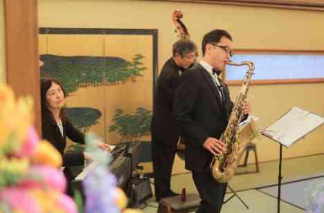 神社挙式×ゲストへ感謝を伝える料亭食事会の演出画像