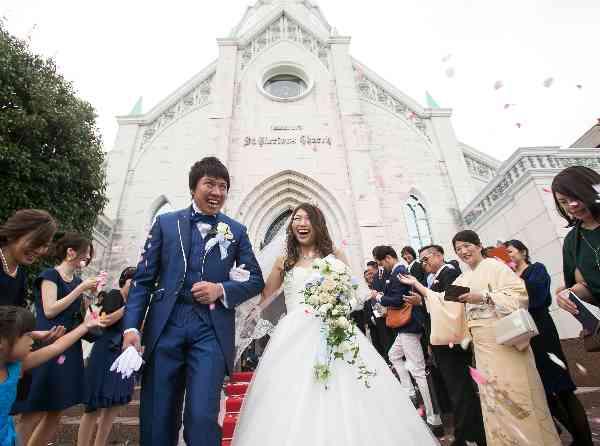 美女と野獣＆安室ちゃん　大好きが沢山詰まった結婚式の挙式実例画像