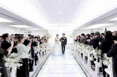 想いを形に！感謝とこだわり溢れる温かい結婚式の挙式画像