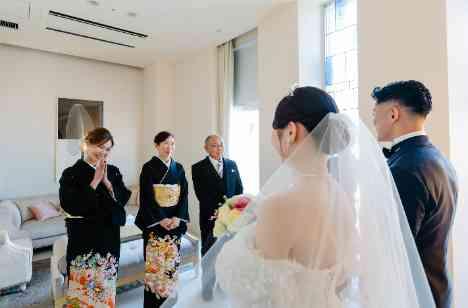輝く笑顔とともに迎えるふたりの特別な一日の準備・打ち合わせ画像