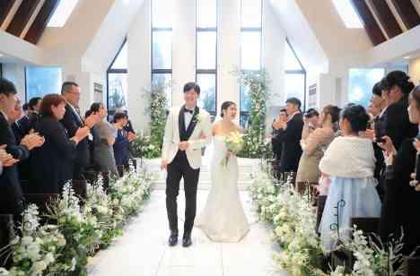 全員で全力で楽しむ、絆あふれる結婚式の挙式画像
