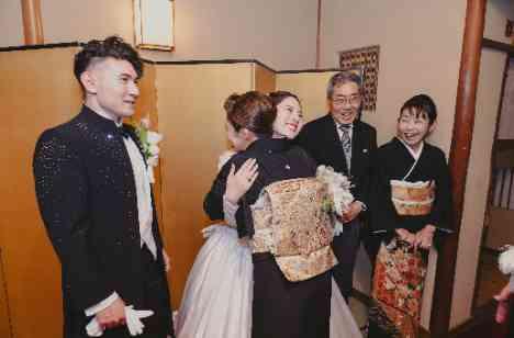 トルコのベリーダンスと受け継ぐドレスの演出画像