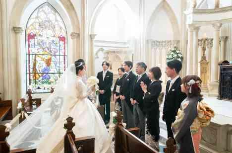 家族の絆と笑顔溢れる温かなアットホーム婚の準備・打ち合わせ画像