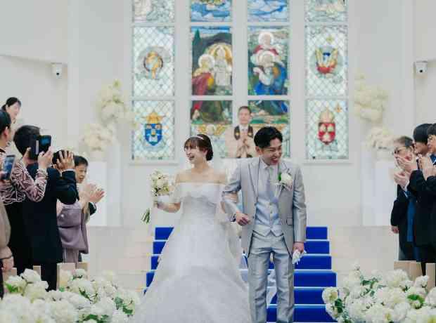陽だまりのようなぬくもりと幸せに包まれた結婚式の挙式実例画像
