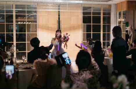 陽だまりのようなぬくもりと幸せに包まれた結婚式の演出画像