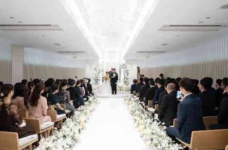 笑顔咲く結婚式～ひまわりウェディング～の挙式画像