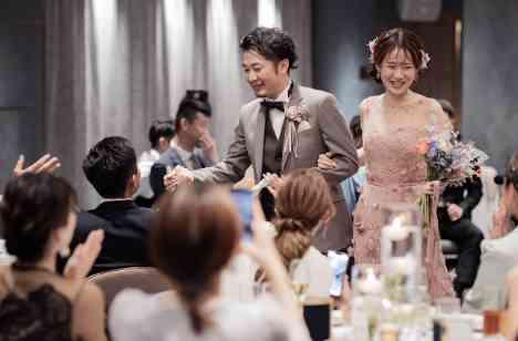 【GRACE】お二人の世界観が息づくホテル挙式の披露宴画像