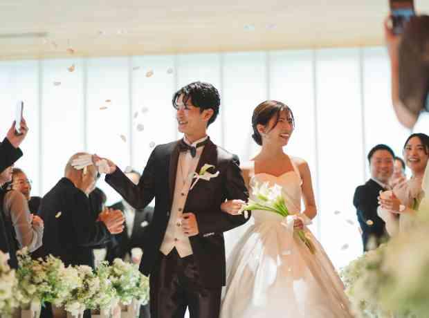 【HappyHour】大切な皆様が集う唯一無二の日の挙式実例画像