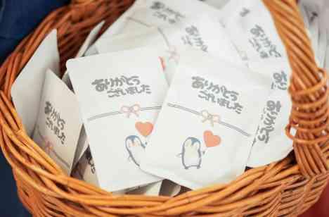 ワイワイ楽しく!笑顔がつながるウェディングの準備・打ち合わせ画像