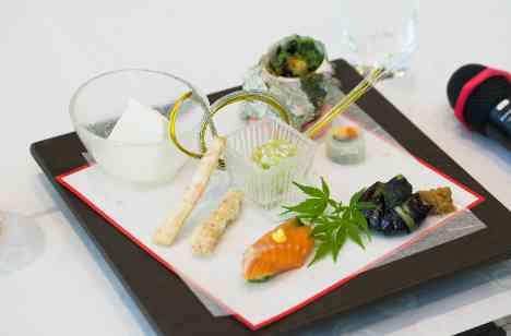 厳かな神前式＆食事と会話を楽しむ家族婚の準備・打ち合わせ画像