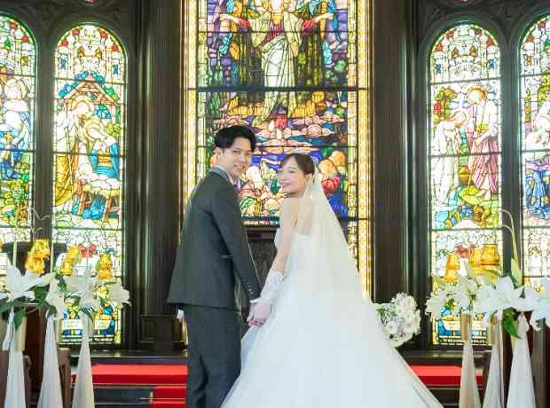 ふたりらしい工夫で紡ぐ、笑顔と感動のアットホーム婚の挙式実例画像