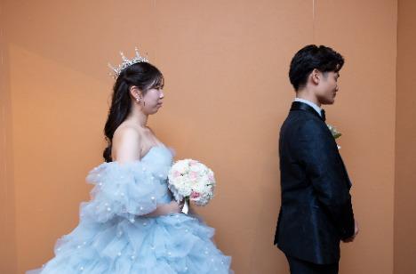感動の挙式とサプライズ演出で彩る笑顔あふれる結婚式の挙式画像