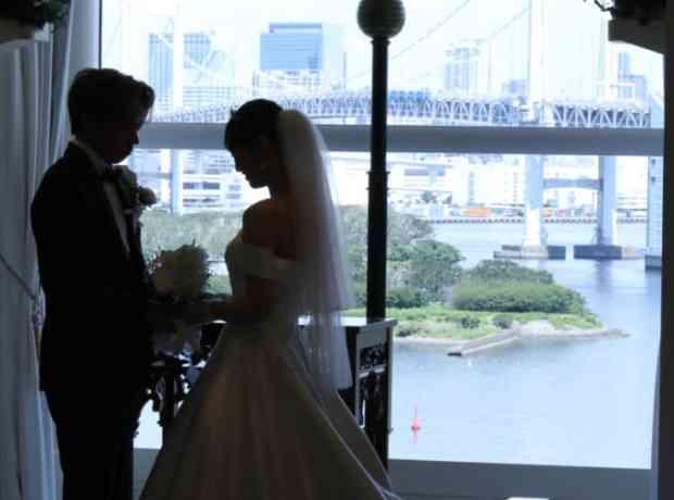 親子の絆から始まる華やかなおもてなしの一日の挙式実例画像