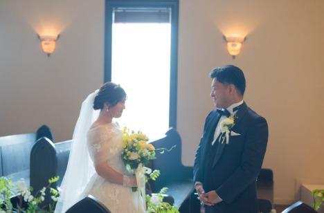 【19名Party】&Thanks Weddingの挙式画像
