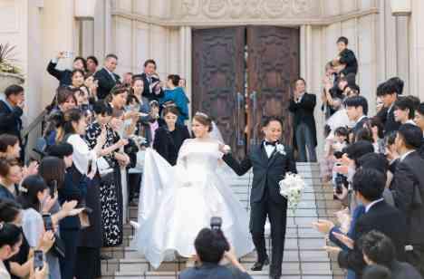 ゲストも私たちも楽しめる結婚式するためにの挙式画像