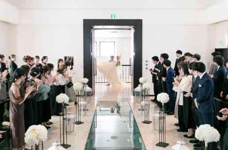 結婚式はみんなが楽しく笑って過ごせる時間の挙式画像