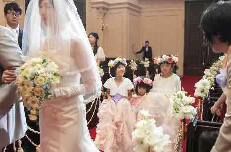結婚式にゲストも巻き込む！参加型Wedding！の挙式画像