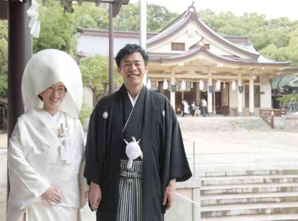 思い出の地でおふたりとゲストの絆を感じる結婚式の挙式実例画像