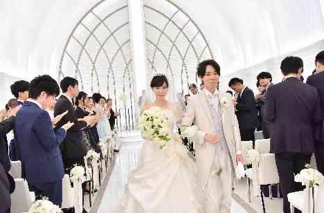 暖かさ溢れる☆Spring Weddingの挙式画像