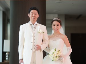 笑顔と感動サプライズ満載の結婚式の挙式実例画像
