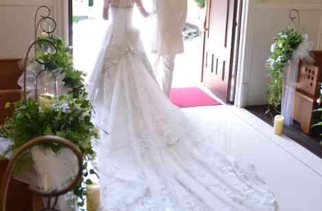 ゲストと一緒に楽しんで、思い出の結婚式にの挙式画像