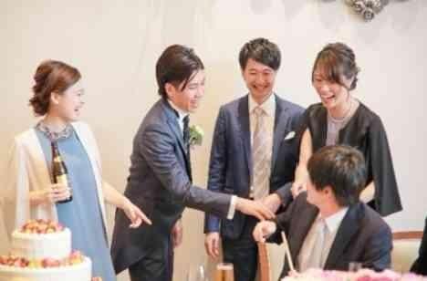 笑顔溢れる自然体ウエディングの披露宴画像