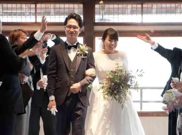 アートなGallery Weddingの挙式実例画像