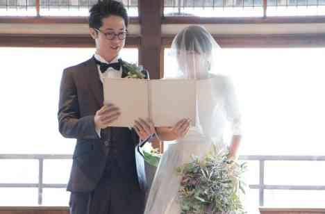 アートなGallery Weddingの挙式画像