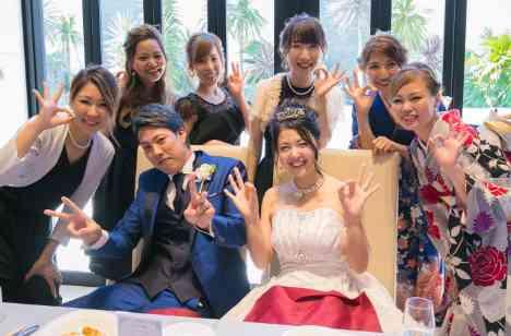 笑顔のたえない結婚式の準備・打ち合わせ画像