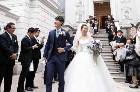 おふたりの結婚式のテーマ ~繋ぐ~の挙式画像