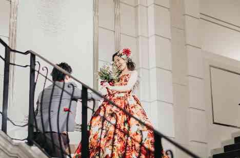 笑顔と涙の感動結婚式の披露宴画像
