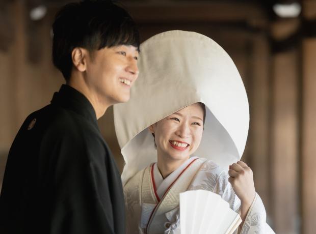 みんなの笑顔がたくさんあふれる結婚式の挙式実例画像