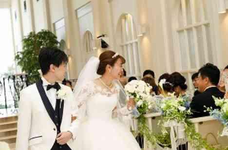 笑顔溢れるカラフルWedding★の挙式画像