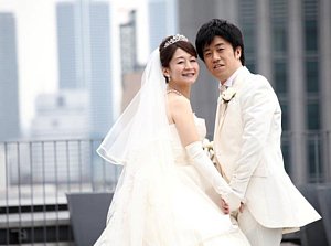 ゲストも楽しめるアットホームな結婚式の挙式実例画像
